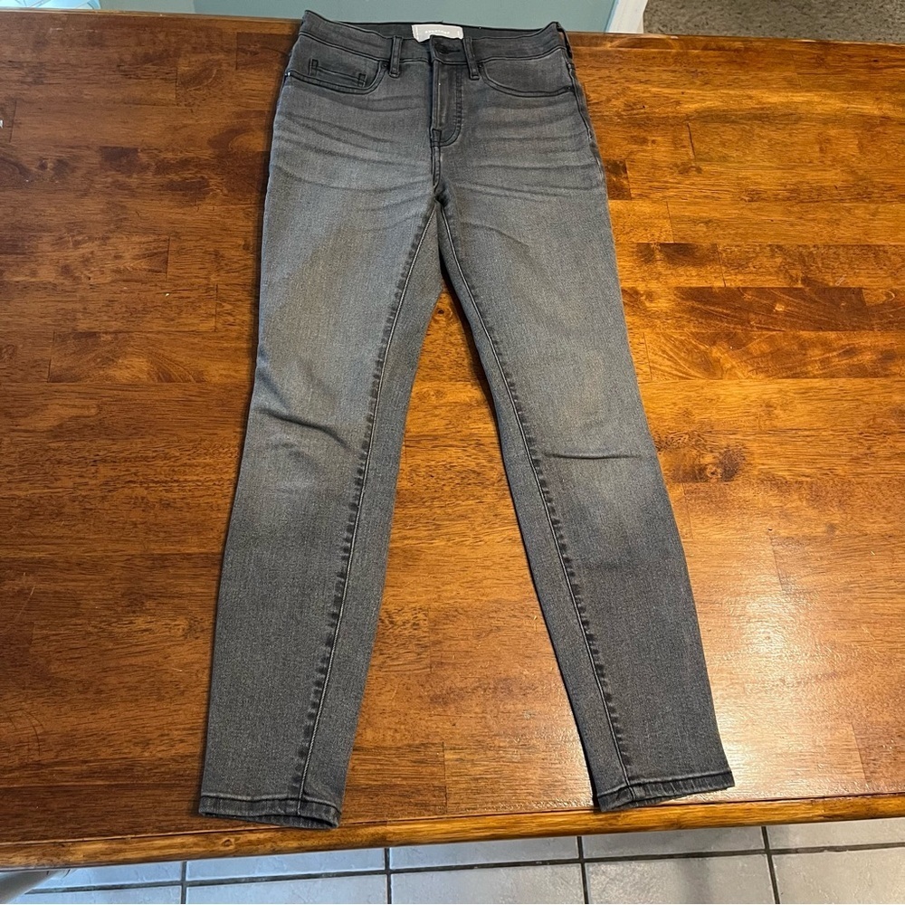 Everlane Women's Charcoal Black Skinny ankle Jeans size 26